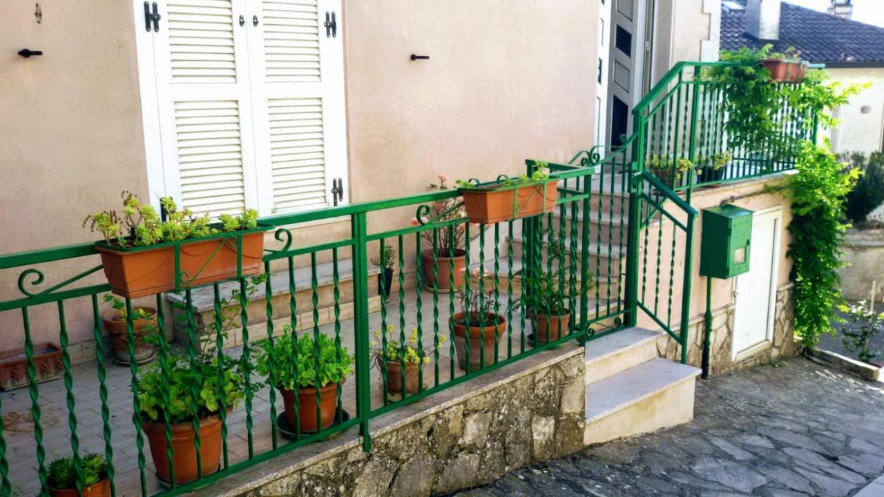B&B Le Colonne Montefusco Eksteriør bilde