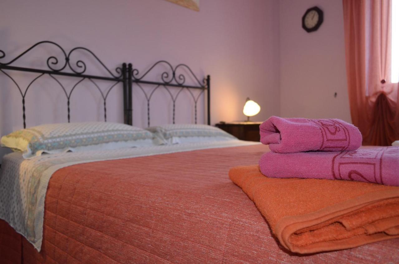 B&B Le Colonne Montefusco Eksteriør bilde