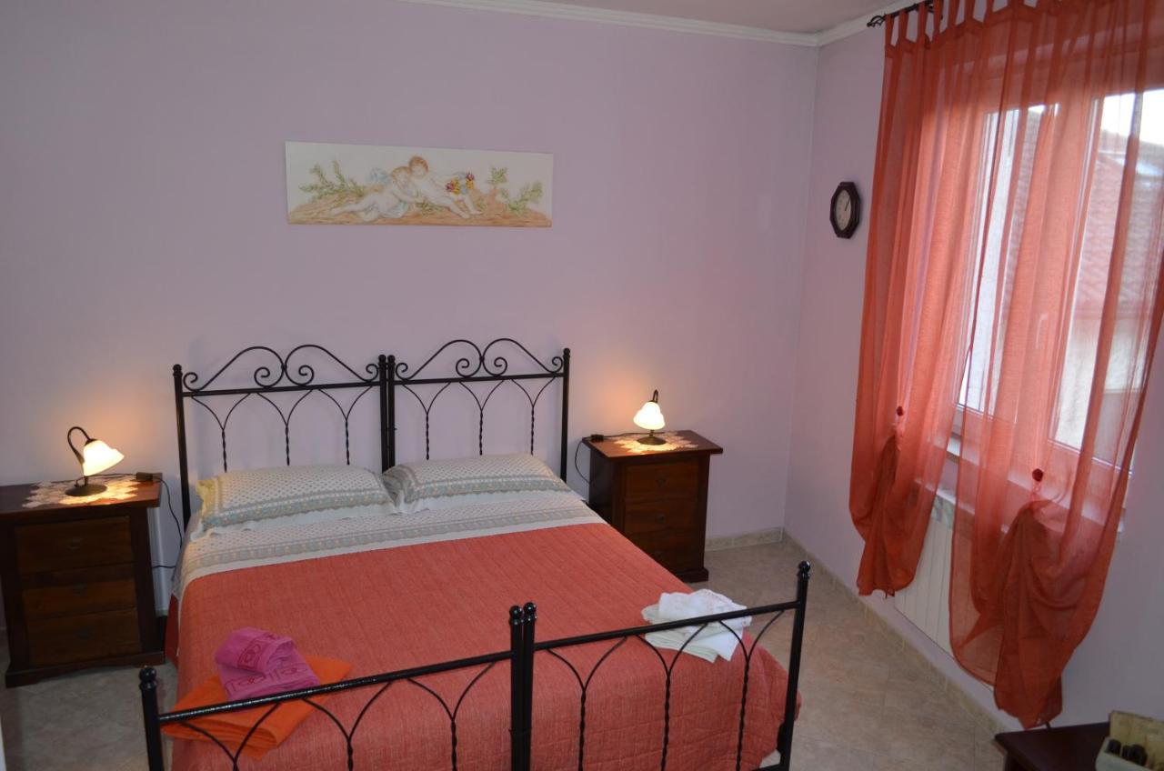 B&B Le Colonne Montefusco Eksteriør bilde