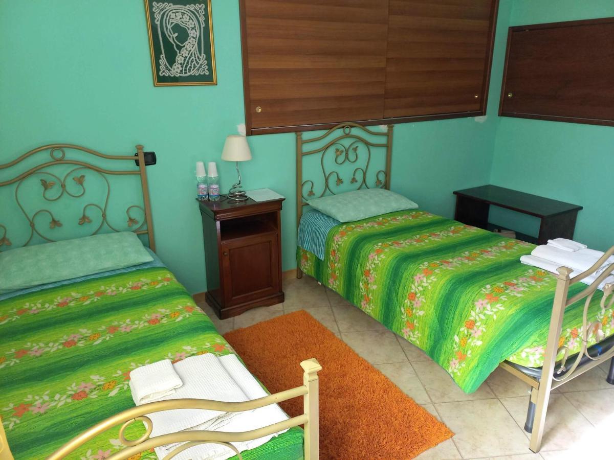 B&B Le Colonne Montefusco Eksteriør bilde